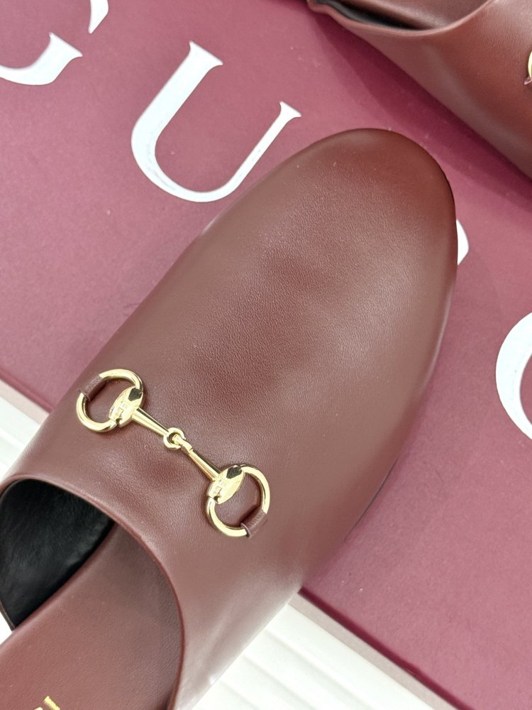 Капці шкіряні жіночі фото 7