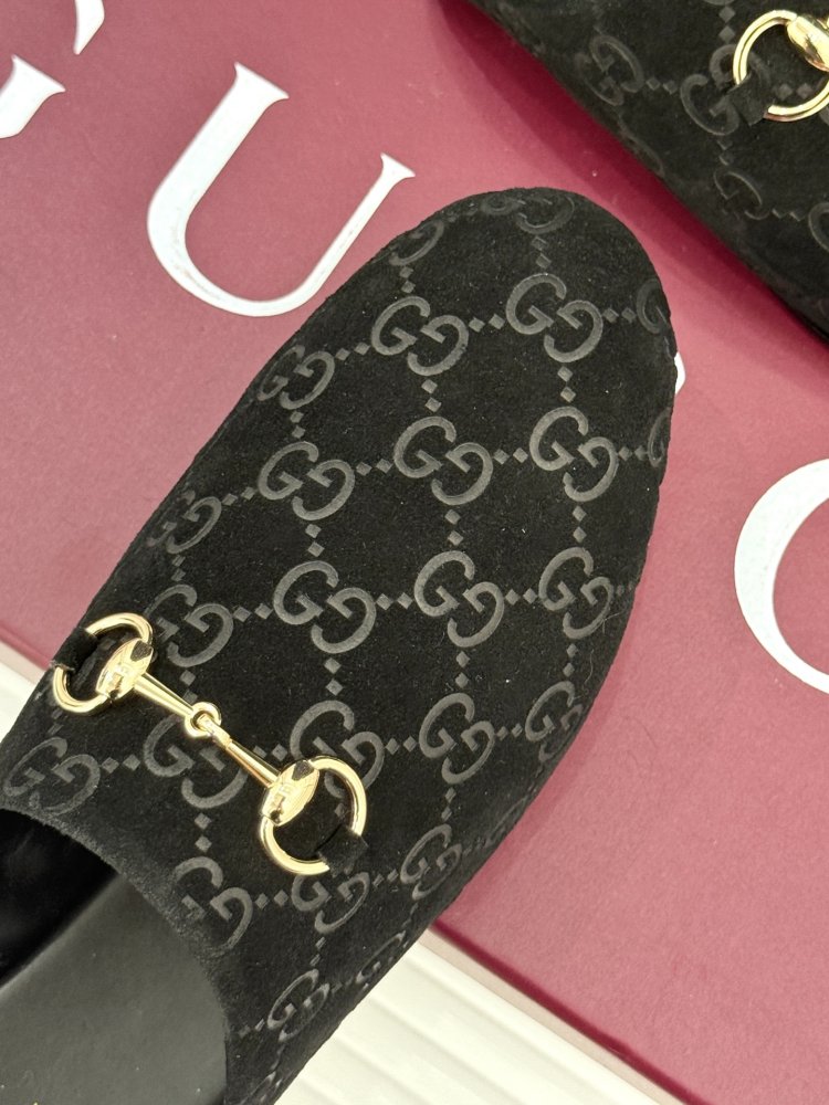 Капці шкіряні жіночі фото 7