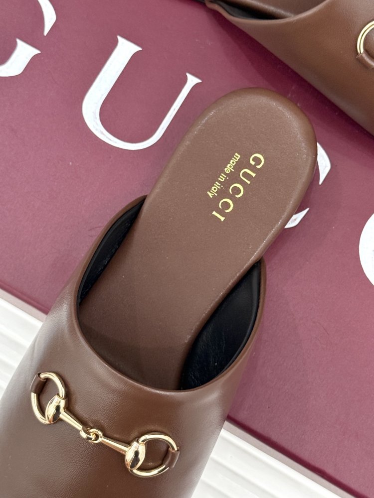 Slippers leather women's фото 8