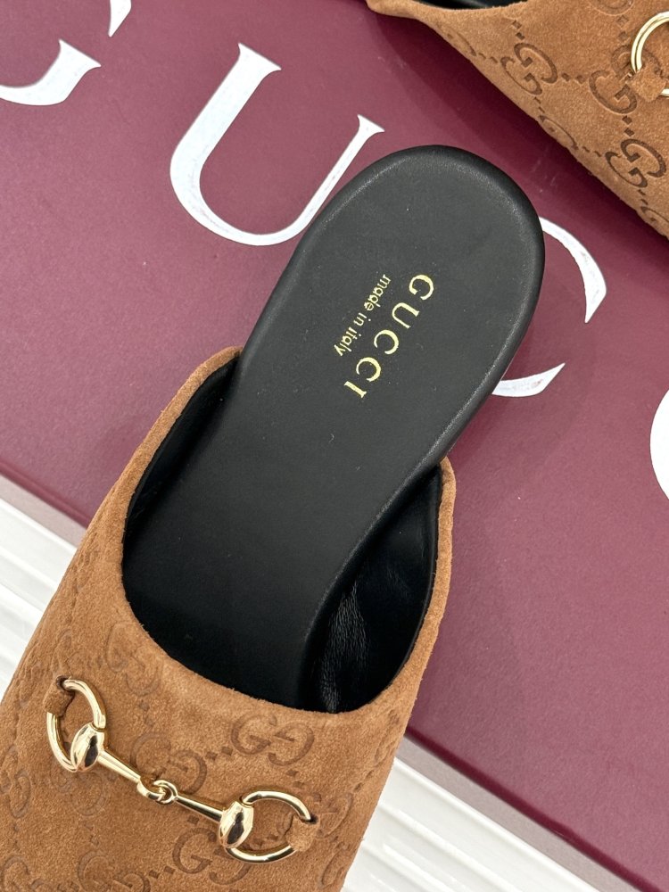 Slippers leather women's фото 8