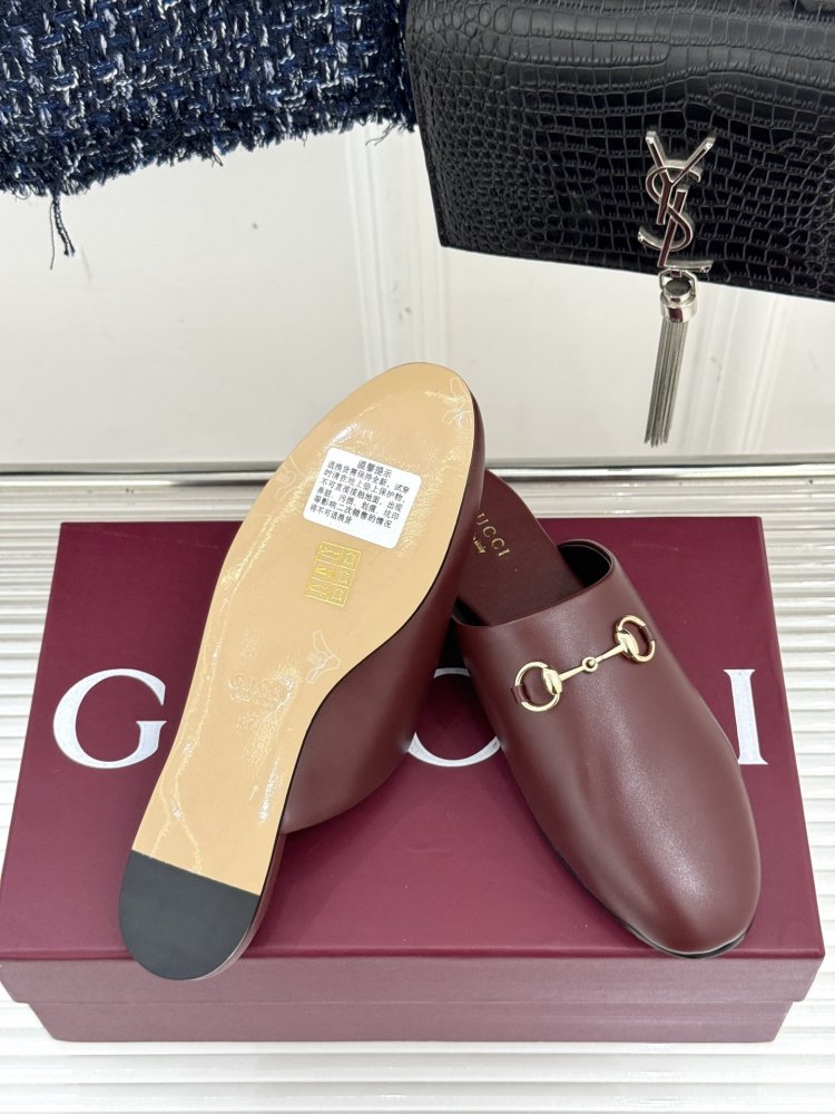 Капці шкіряні жіночі фото 9