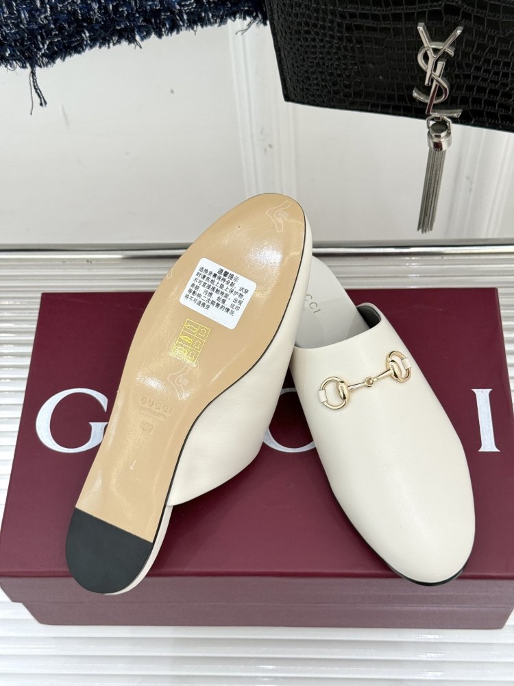 Капці шкіряні жіночі фото 9