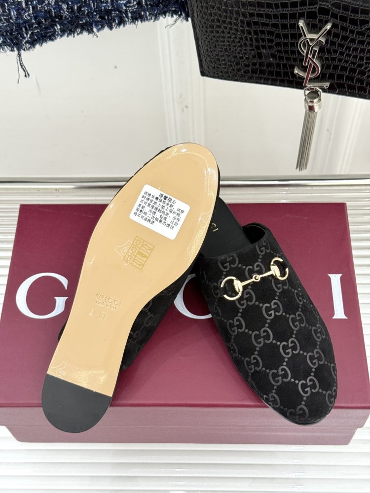 Капці шкіряні жіночі фото 9