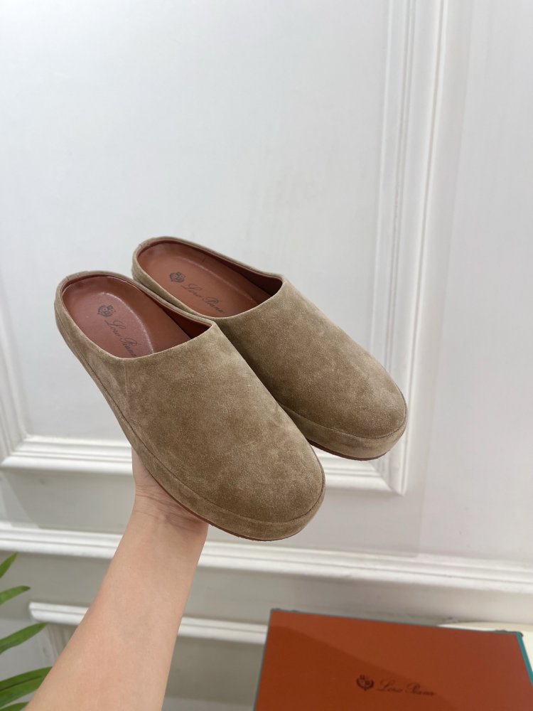 Slippers leather фото 4