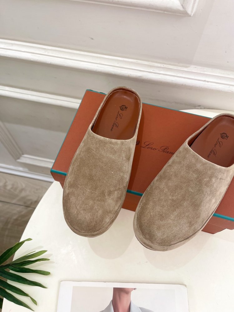 Slippers leather фото 6