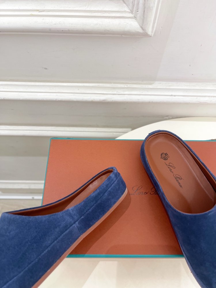 Slippers leather фото 7