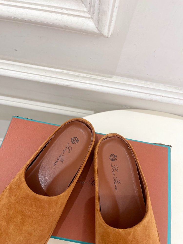 Slippers leather фото 8