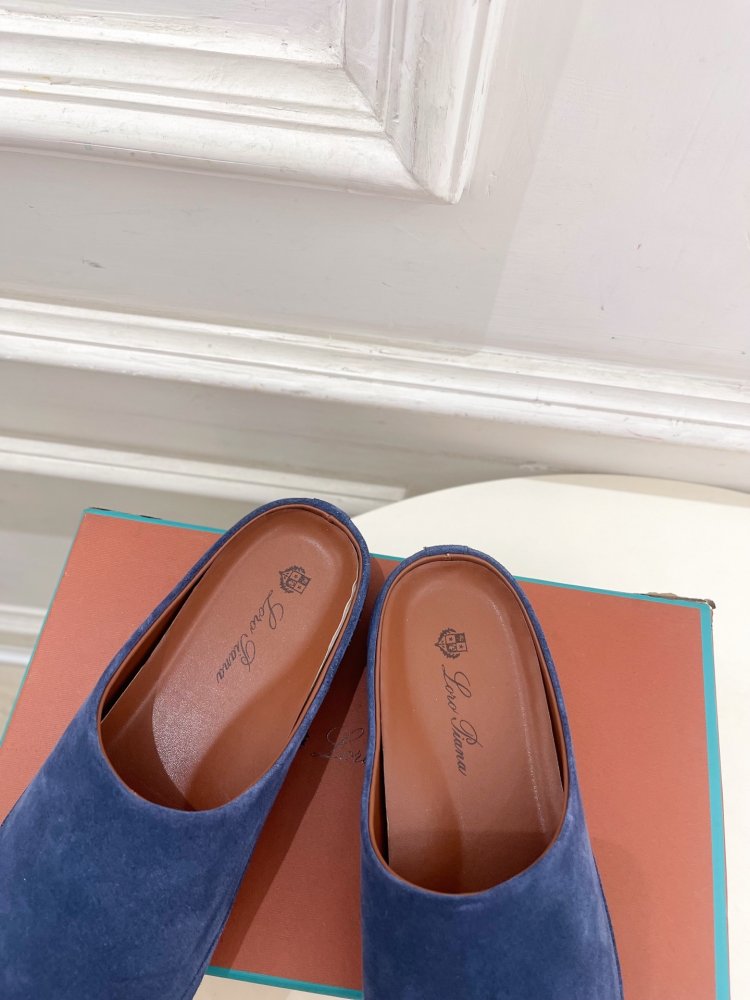 Slippers leather фото 8