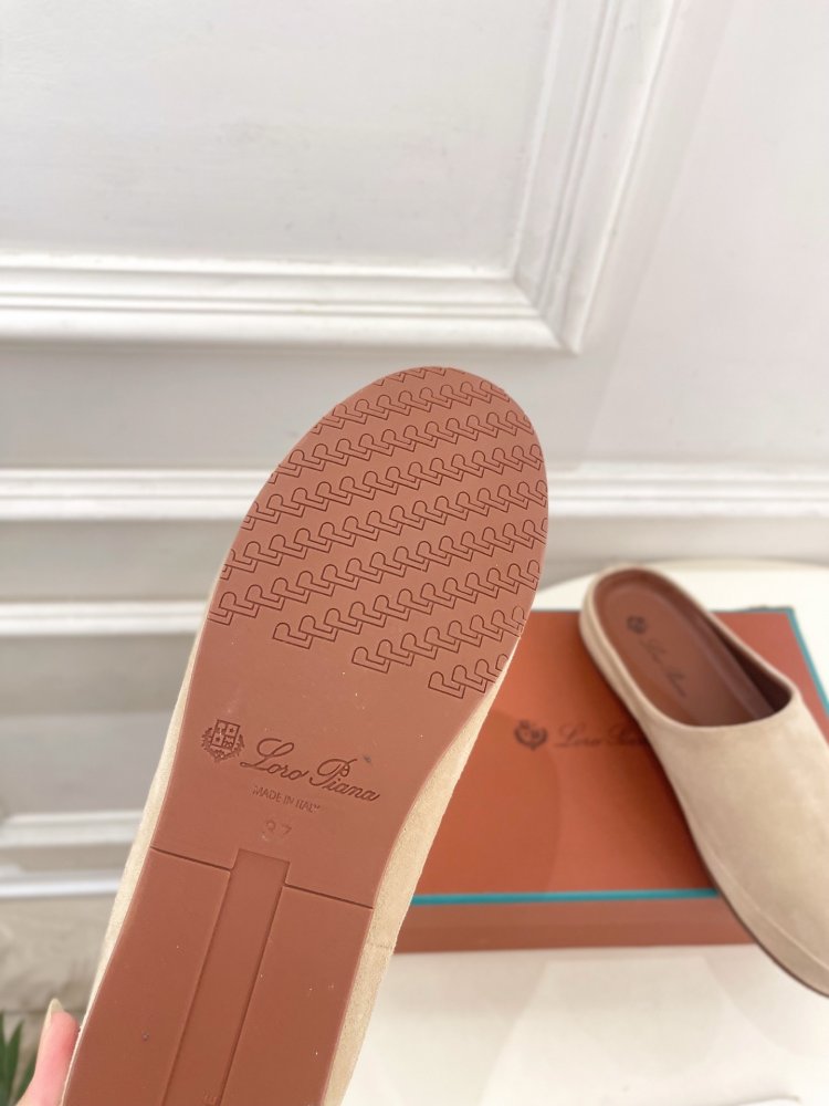 Slippers leather фото 9