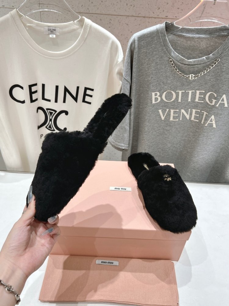 Slippers fur women's фото 5