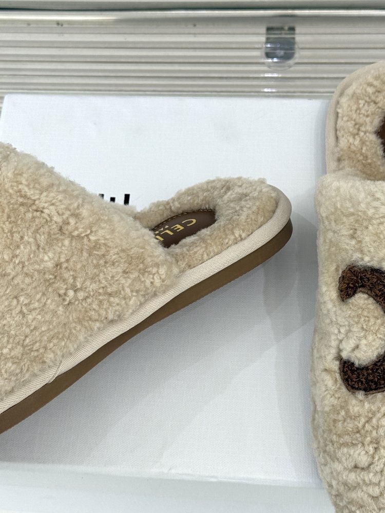 Slippers fur women's фото 6