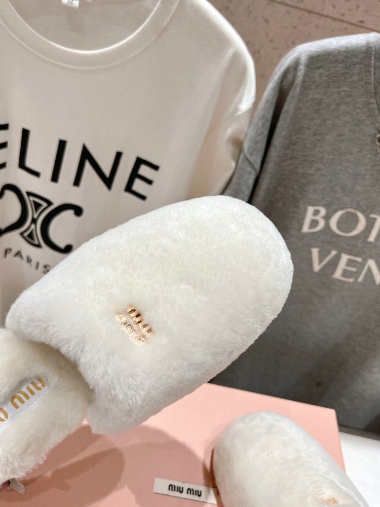 Slippers fur women's фото 8