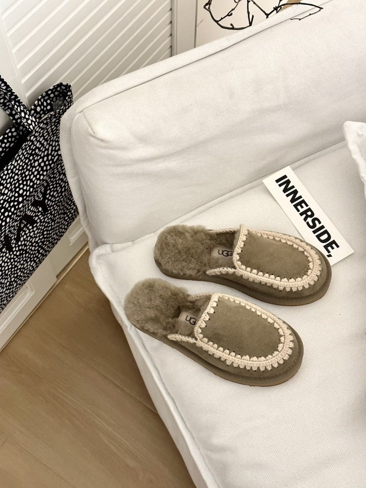 Капці на хутрі жіночі