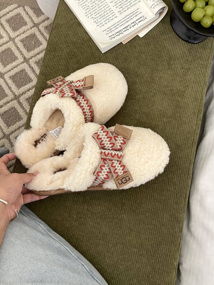 Slippers on fur women's фото 2