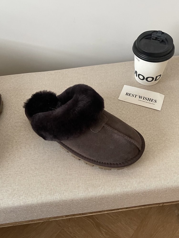 Slippers on fur women's фото 3