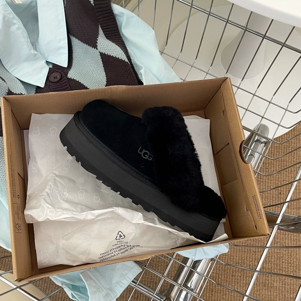 Slippers on fur women's фото 3