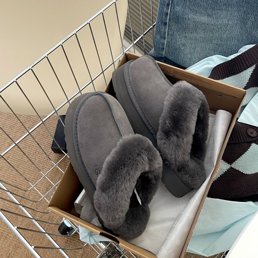 Slippers on fur women's фото 4