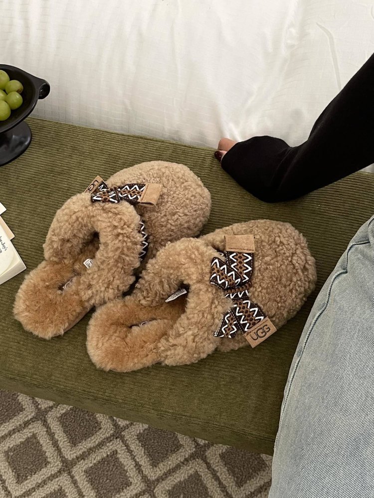 Slippers on fur women's фото 5