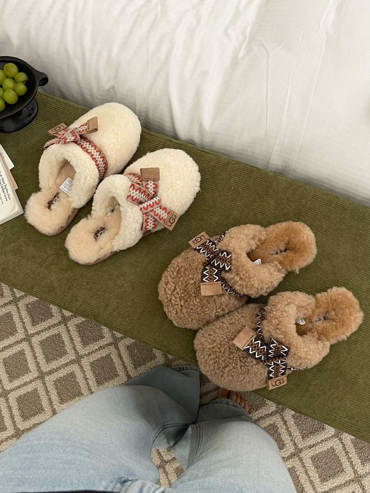 Slippers on fur women's фото 8