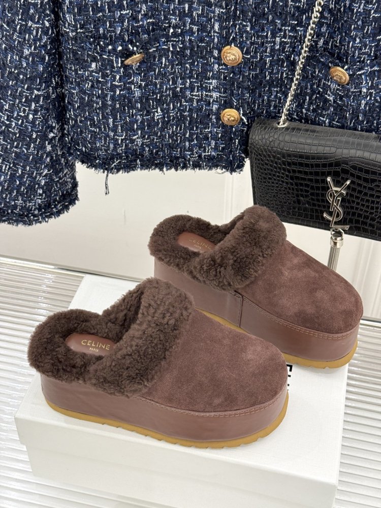 Slippers on platform fur women's фото 3