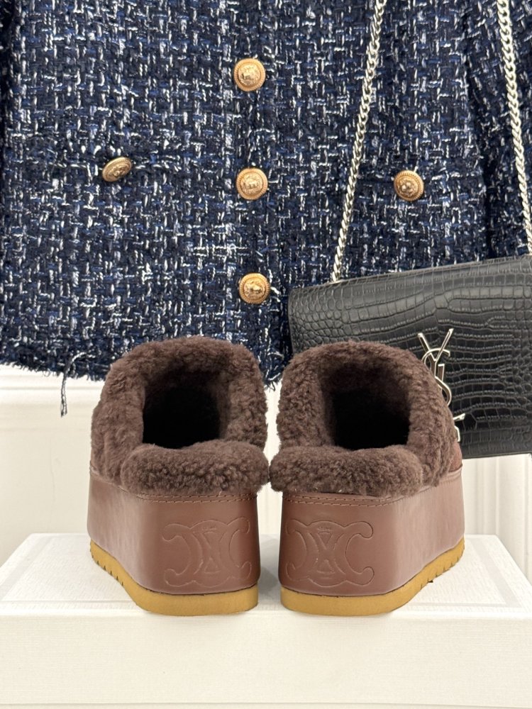 Slippers on platform fur women's фото 6