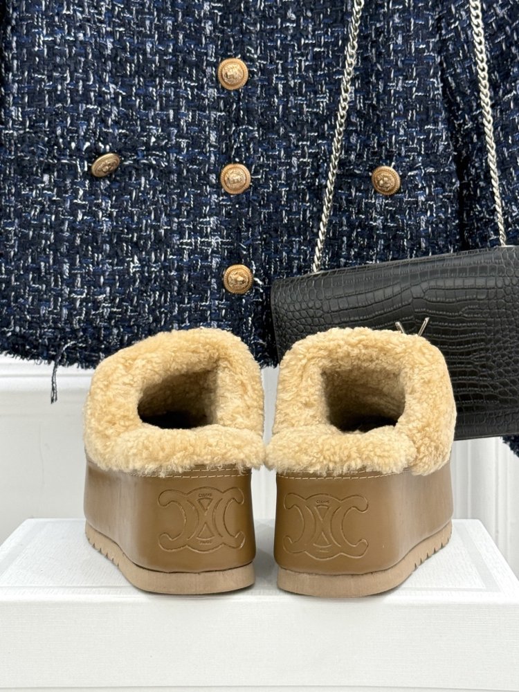 Капці на платформі хутряні жіночі фото 6