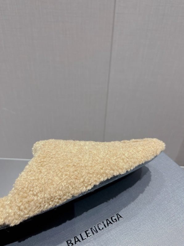 Капці жіночі на хутрі фото 3