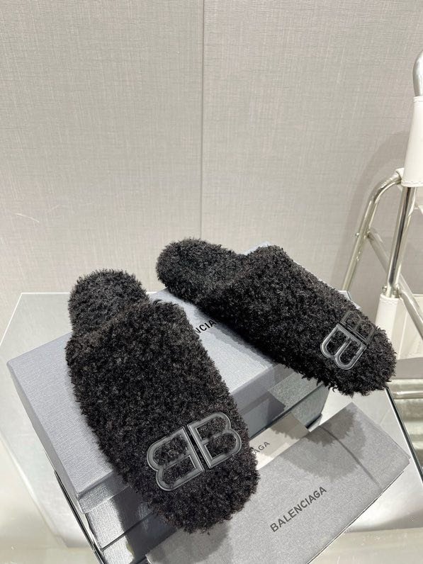 Капці жіночі на хутрі фото 4