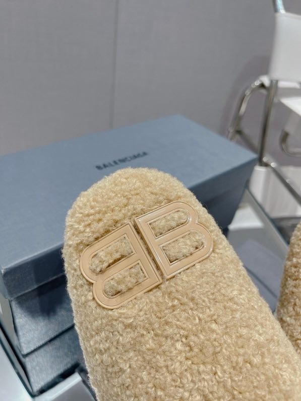 Капці жіночі на хутрі фото 4