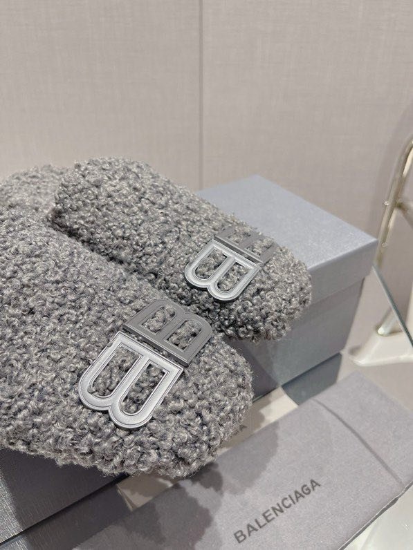 Капці жіночі на хутрі фото 6