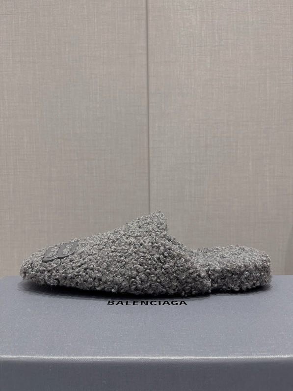 Капці жіночі на хутрі фото 8