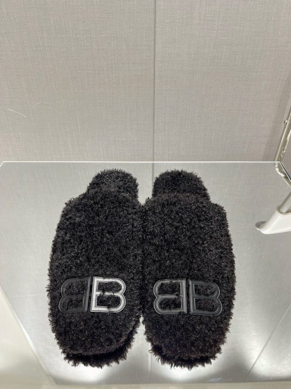 Капці жіночі на хутрі фото 8