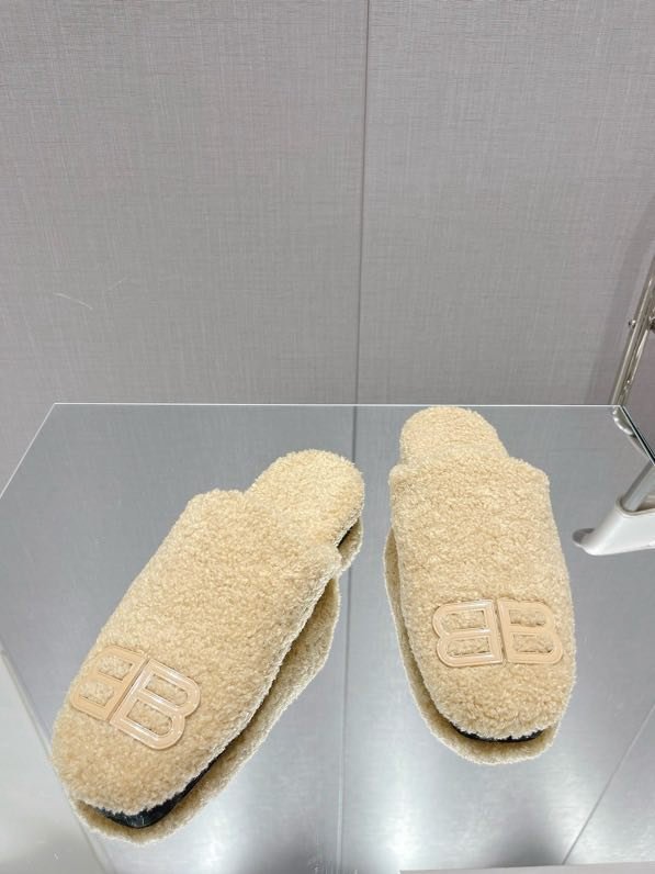 Капці жіночі на хутрі фото 8