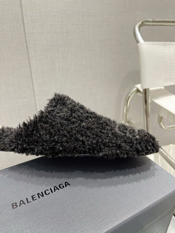 Капці жіночі на хутрі фото 9