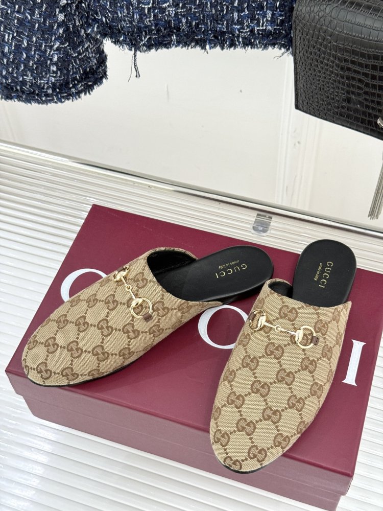 Slippers women's фото 2