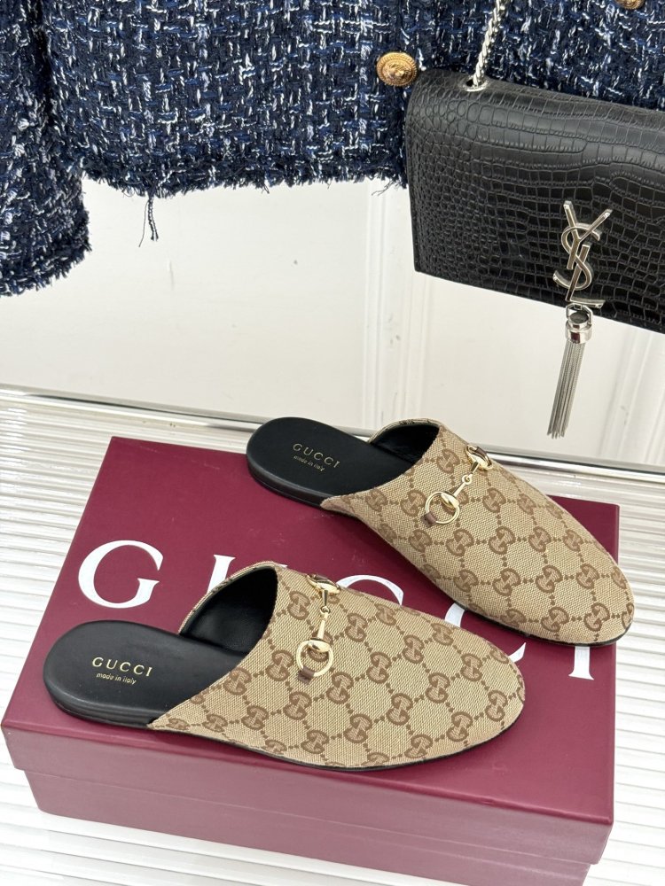 Slippers women's фото 3