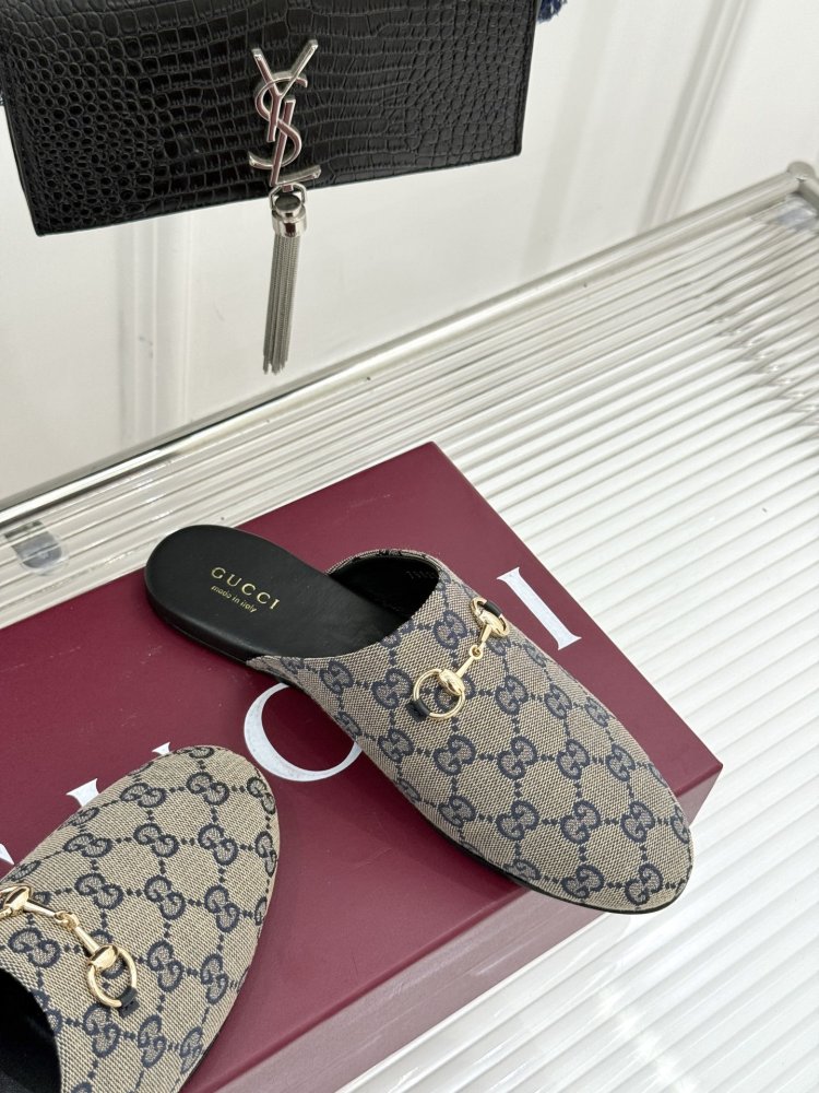 Slippers women's фото 5