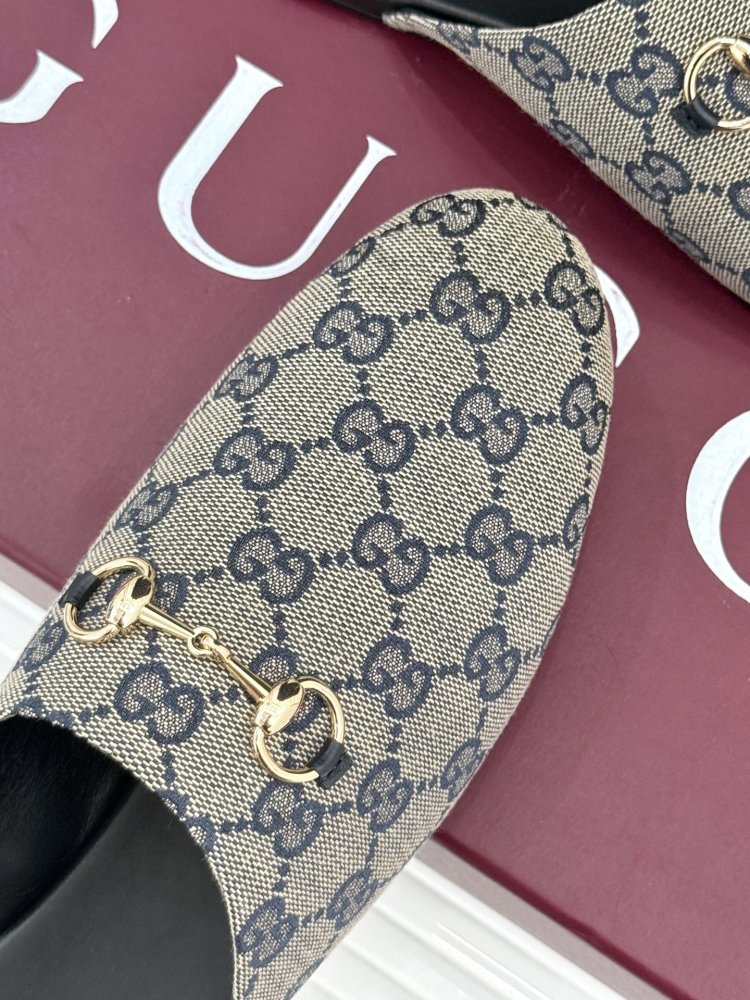 Slippers women's фото 7