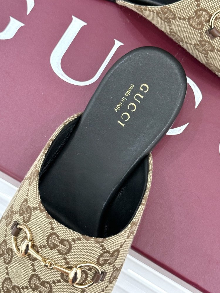 Slippers women's фото 8