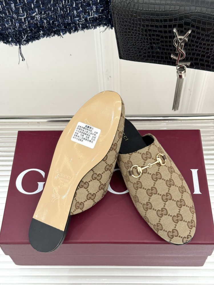 Slippers women's фото 9