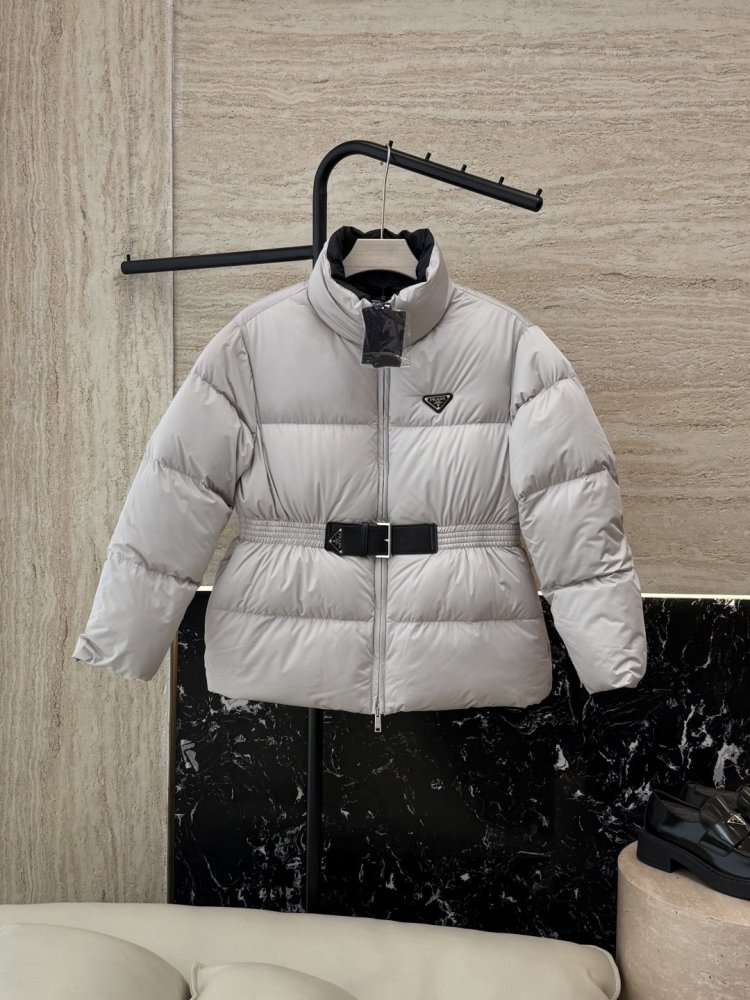 Warm short Down jacket from long sleeves