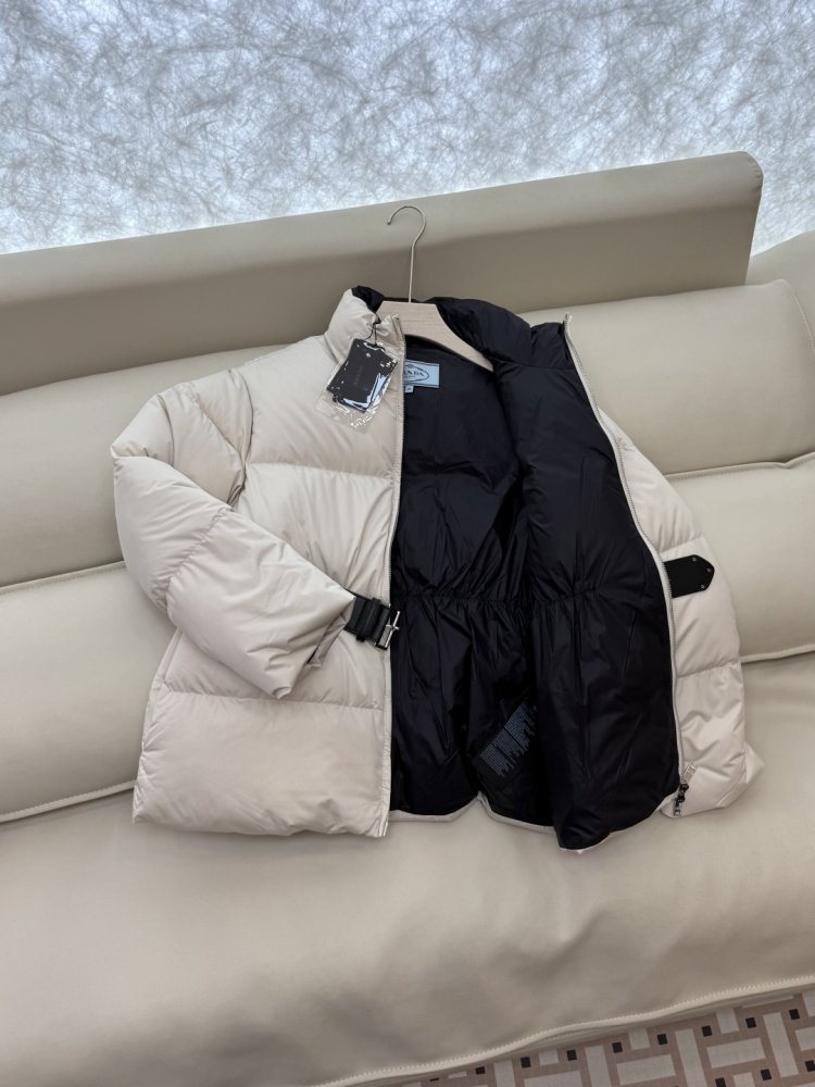 Теплый короткий пуховик с длинными рукавами фото 4