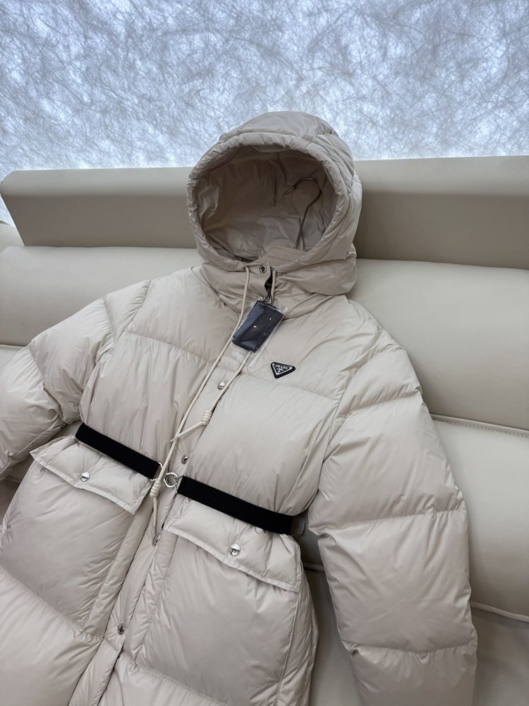 Теплый пуховик с длинными рукавами фото 7