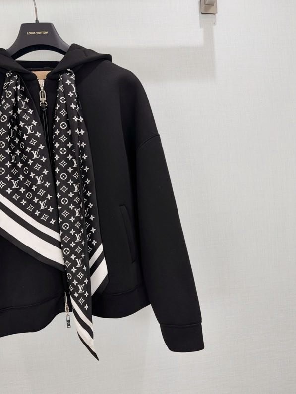 Толстовка на молнии с шелковым платком фото 3