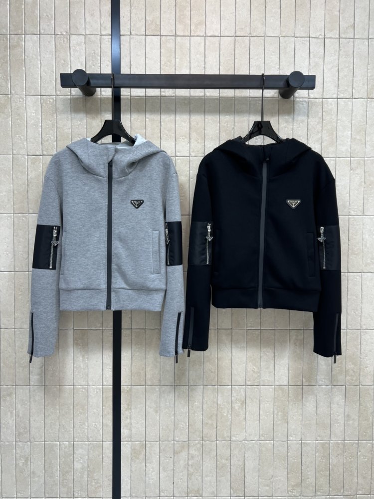 Толстовка з капюшоном жіноча