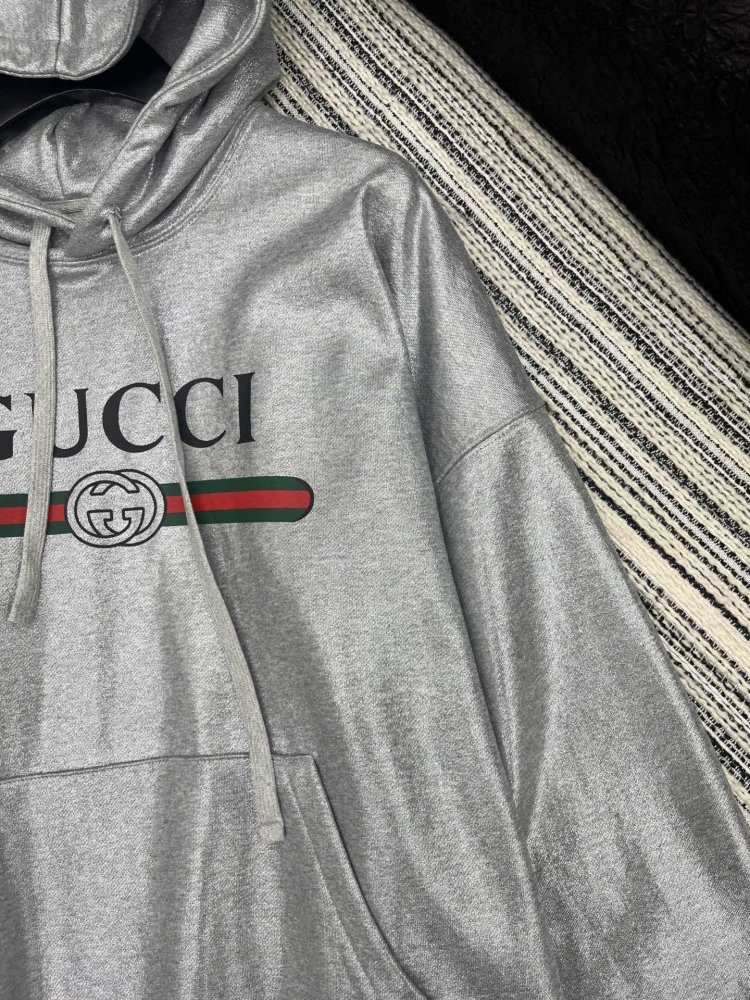 Толстовка с капюшоном женская фото 3