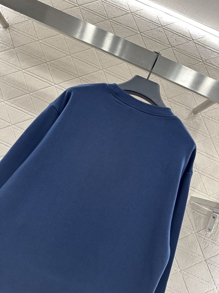 Толстовка з круглим вирізом фото 4