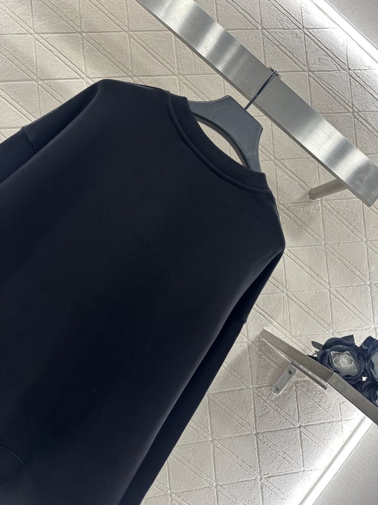 Толстовка з круглим вирізом фото 4