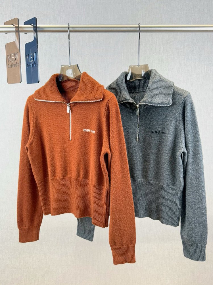 Толстовка с отложным воротником