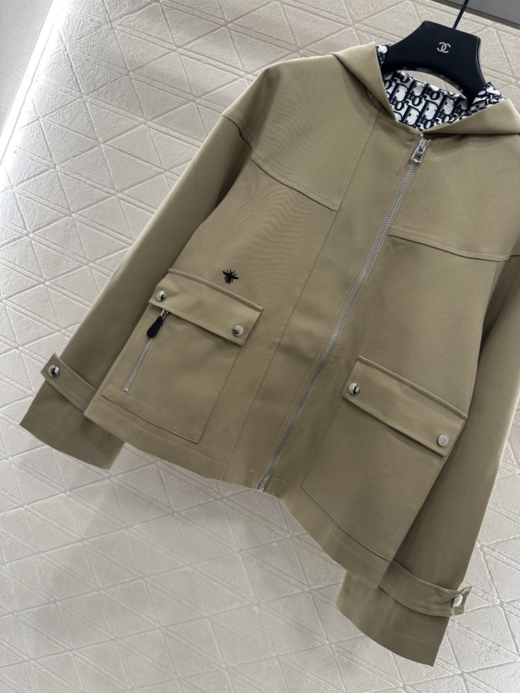 Тренча с капюшоном фото 4